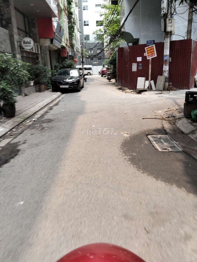 Tôi cần bán nhà 7tầng thang máy, mặt ngõ ô tô chánh đỗ Phạm Hùng.