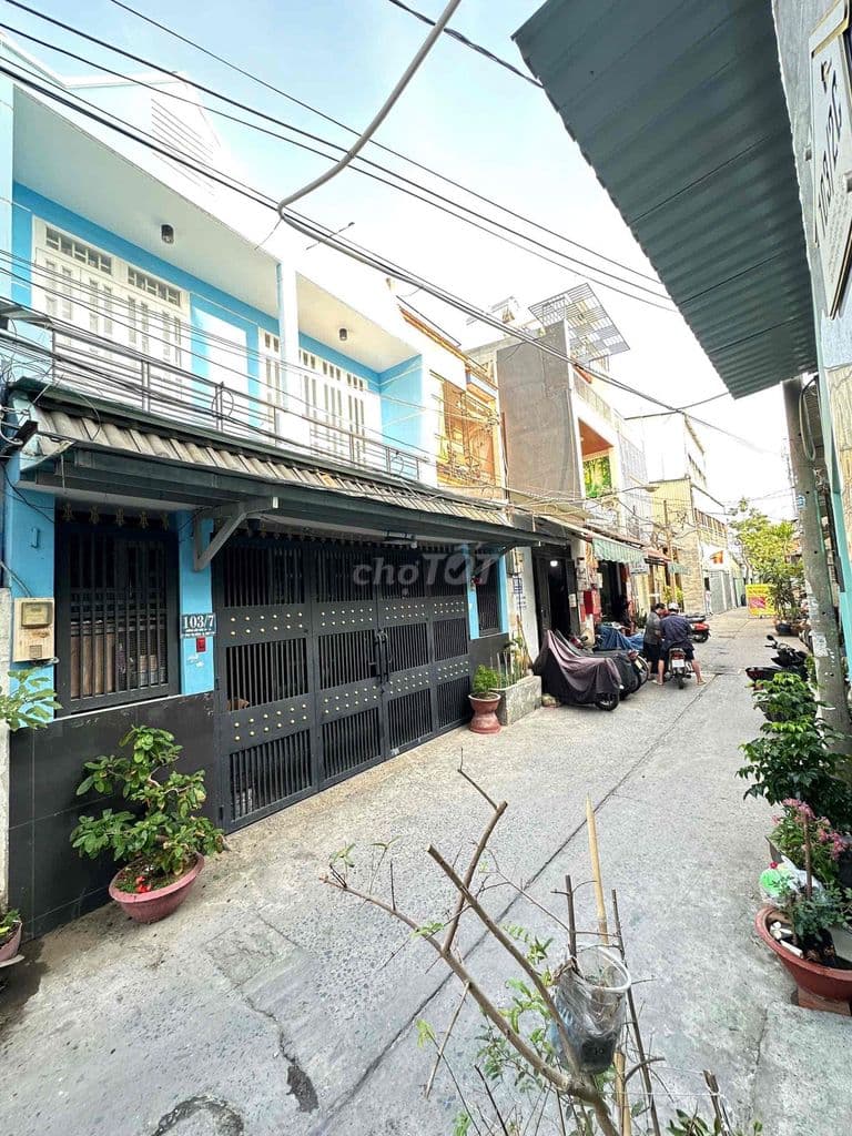 NHÀ NGAY PHAN ANH - HẺM 5M XE HƠI VÀO NHÀ 123M2 (6.8X20M) 2 TẦNG 3PN - Ảnh 3