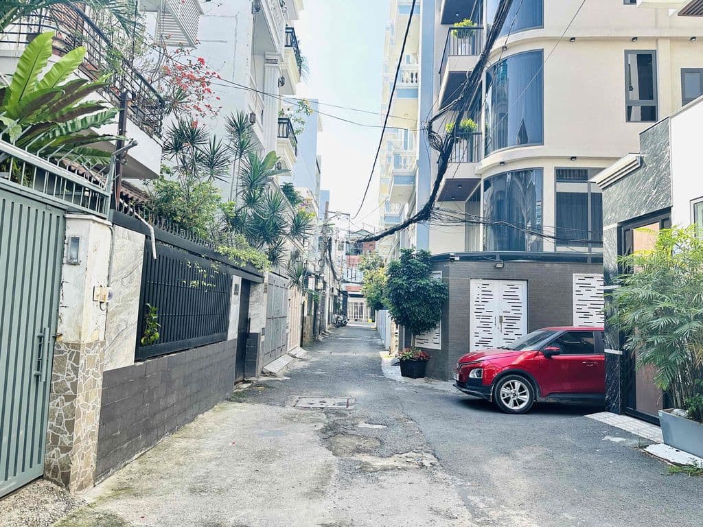 Bán Nhà HXH 317/ Thống Nhất -F11, dt 4x18m, 5 lầu, hh1%