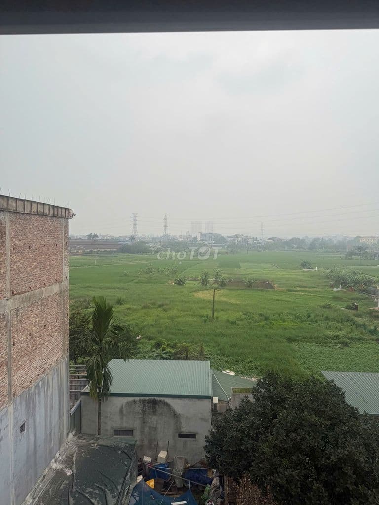 CỰC SỐC TẶNG NGAY 200 TRIỆU ĐỒ NỘI THẤT KHÁCH VỀ Ở NGAY 1 NHÀ RA Ô TÔ