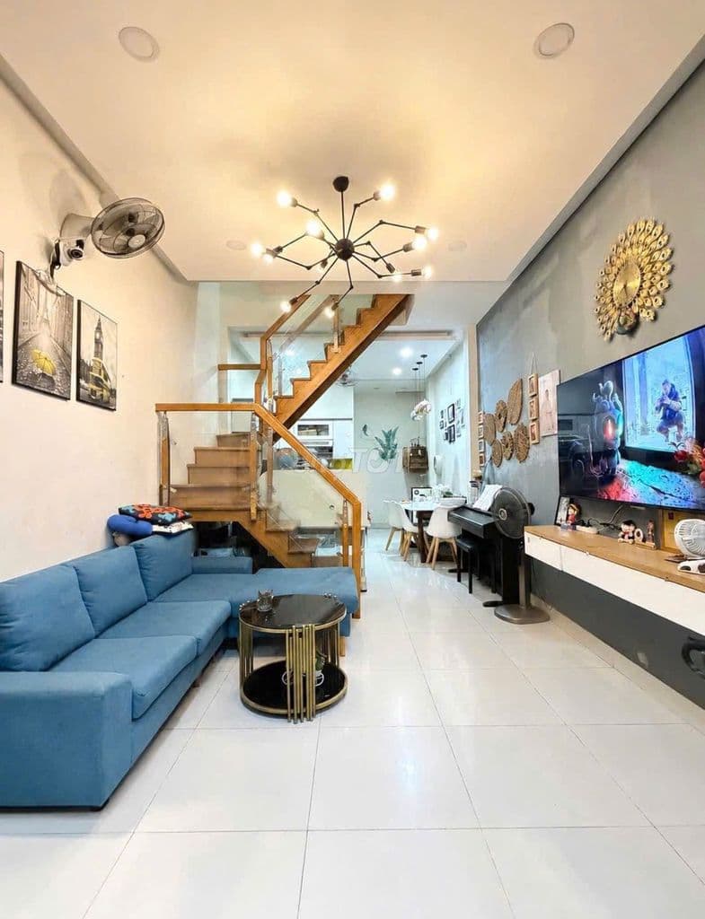 BÁN CĂN NHÀ VI TRÍ VIP XE HỚI TỚI CỬA NGUYỄN THỊ ĐẶNG