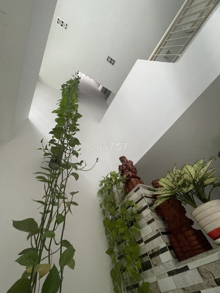 Nhà bán gần chợ Tân Bình, nhà rất kiên cố ở lâu dài nội thất cao cấp ! - Ảnh 2