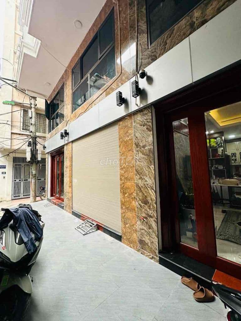 Siêu phẩm Phố Quan Nhân, nhà đẹp ở luôn, ngõ nông, cách 30m oto tránh,