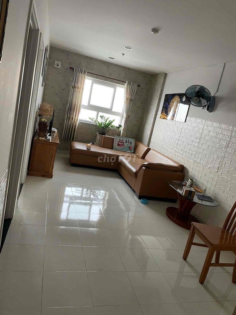 cần bán căn hộ Linh Trung 2PN full nội thất