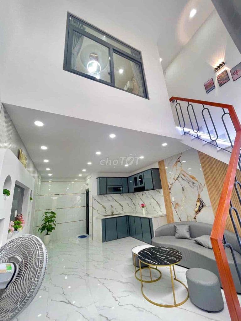 🆘Bán nhà Phường 14-Dt 4,1x8m-Đúc 2 Tầng-2 Phòng Ngủ-2WC-Nhà Đẹp Ở Ngay