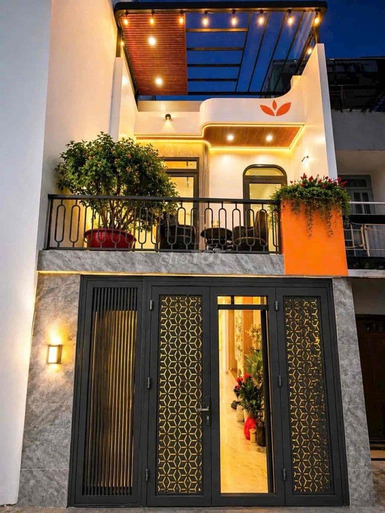 nhà phố hiện đại nóng hổi mới ra lò