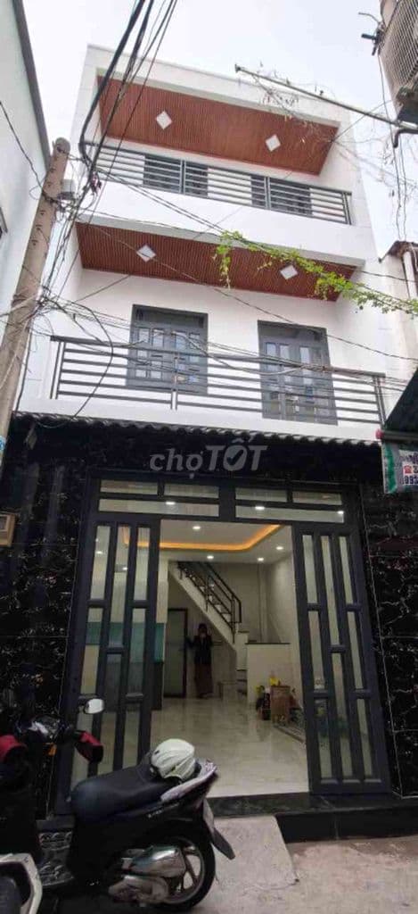 Bán Nhà : Lạc Long Quân P 10 Tân Bình ,Ngang 4,7M- 33M2, Giá: 4.35Tỷ