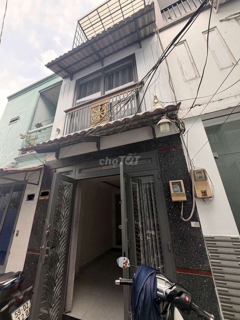 Nhà hẻm 4m Bạch Đằng, 3 tầng, 40m2, 3 phòng ngủ , chỉ 5,95 tỷ