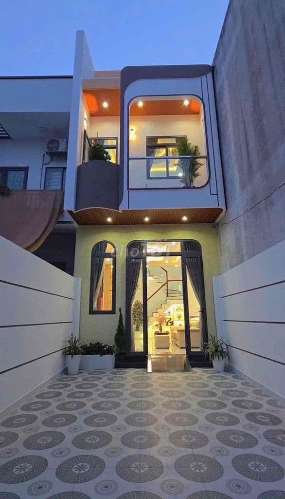 NHÀ 1 TRỆT 1 LẦU