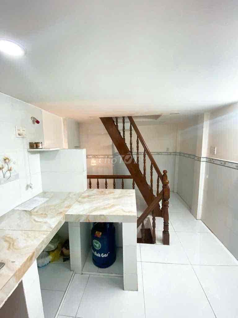 Mặt tiền Kinh Doanh Đường Tôn Đản Quận 4- Nhà 4 lầu- Sổ hồng riêng. 7. - Ảnh 2