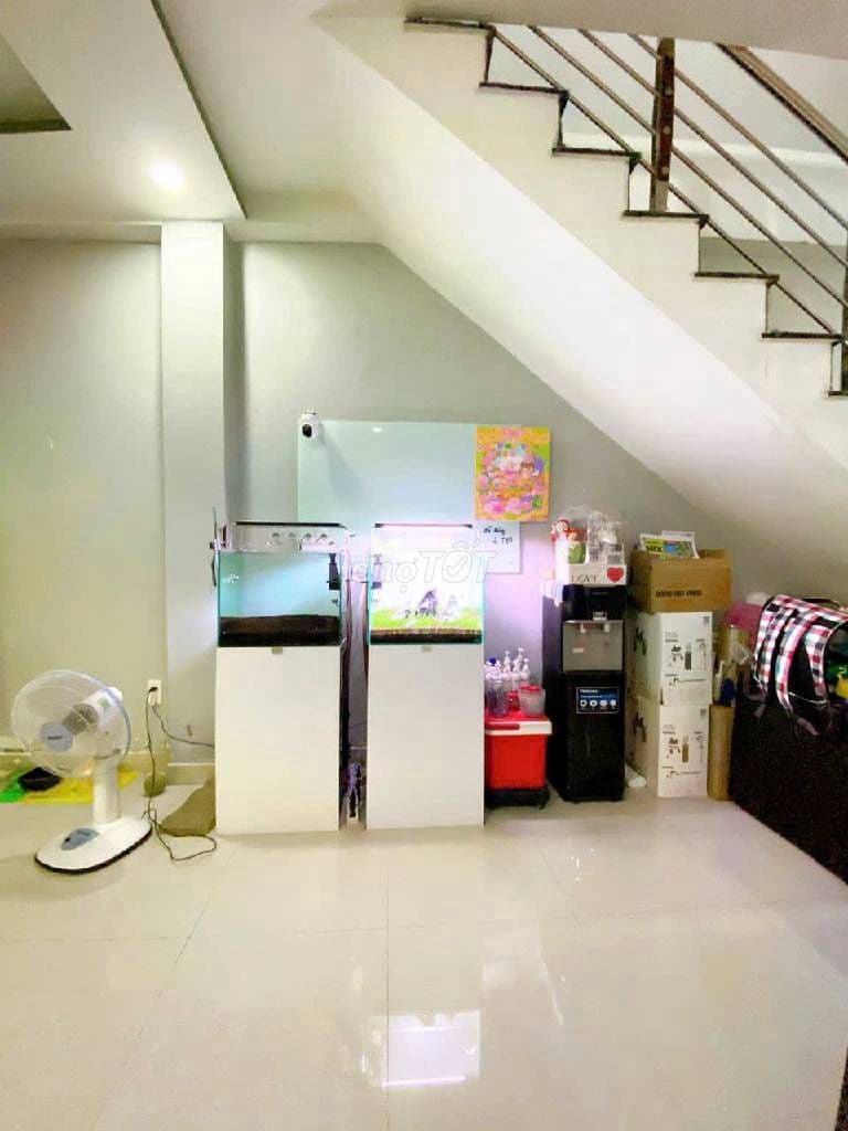 NGAY CHỢ PHẠM VĂN BẠCH 44 M2 3 tỷ HƠN 3 PHÒNG CẠNH HẺM OTO - Ảnh 2