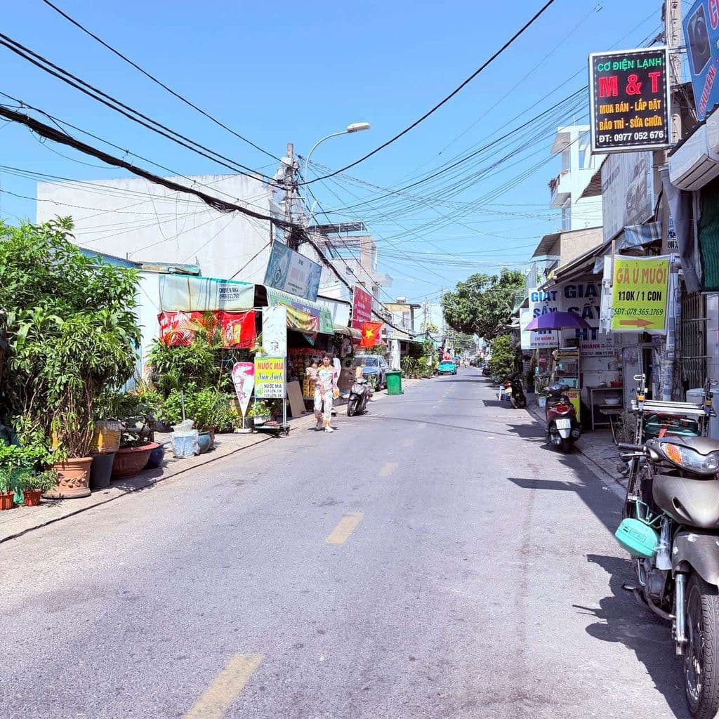 Nhà SHR 8m x 25m. Mặt Tiền Đường Hiệp Thành 05. Gần Chợ Sầm uất - Ảnh 2