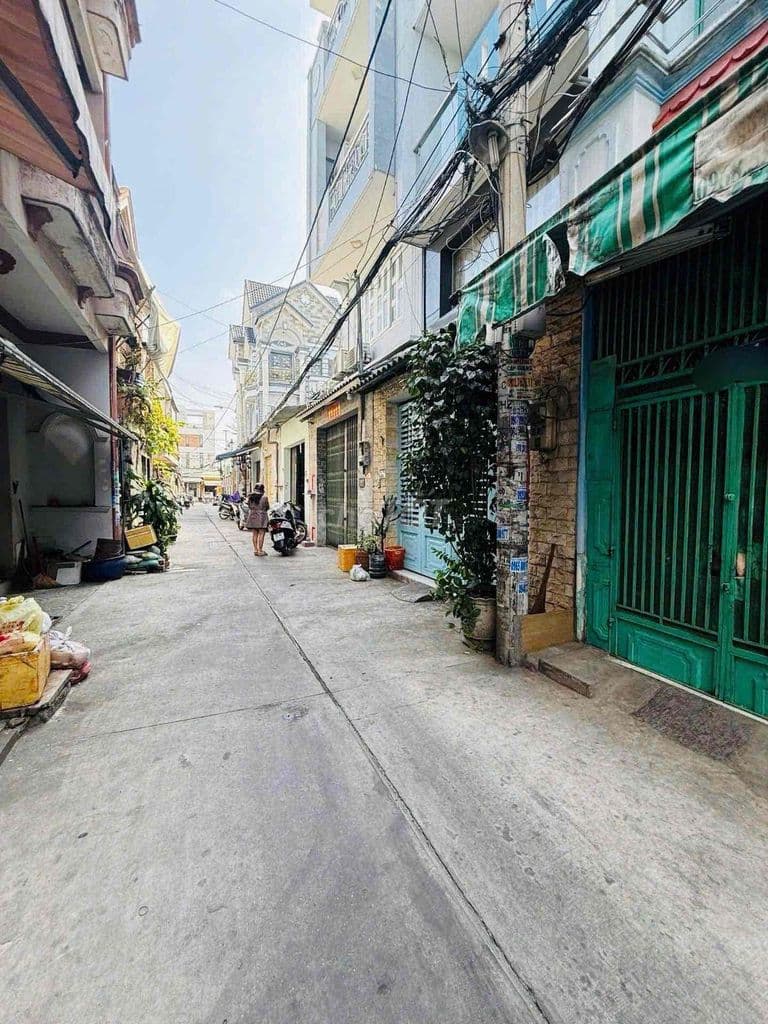 Chủ ngộp - Đất full thổ. DT 5x17. Ngay Trần Đại Nghĩa. SHR