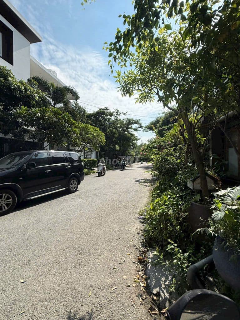 Bán đất sổ đỏ Làng Đại Học ABC Phước Kiển ,DT: 5x25. hg Nam .80tr/m2