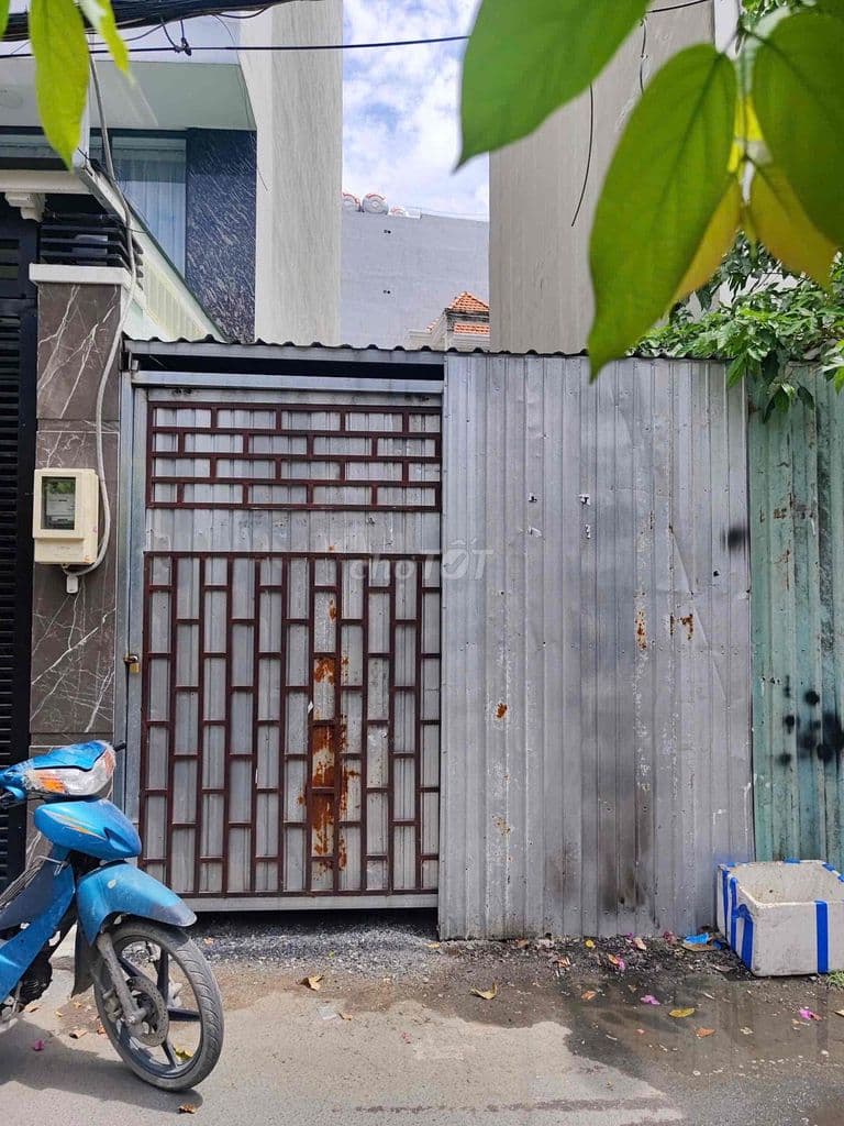 Chính chủ bán lô đất DT4x17 ngay một sec 496 Dương Quảng Hàm, p6 .