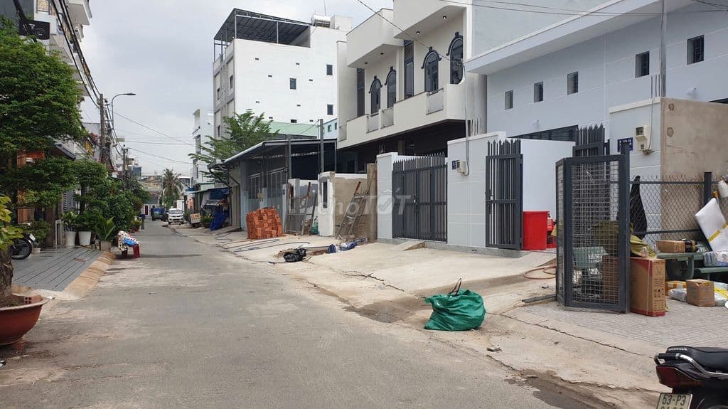 Nhà mới DT 5x27, mặt tiền Tiền Lân 18 nhựa 8m thông, gần chợ Bà Điểm