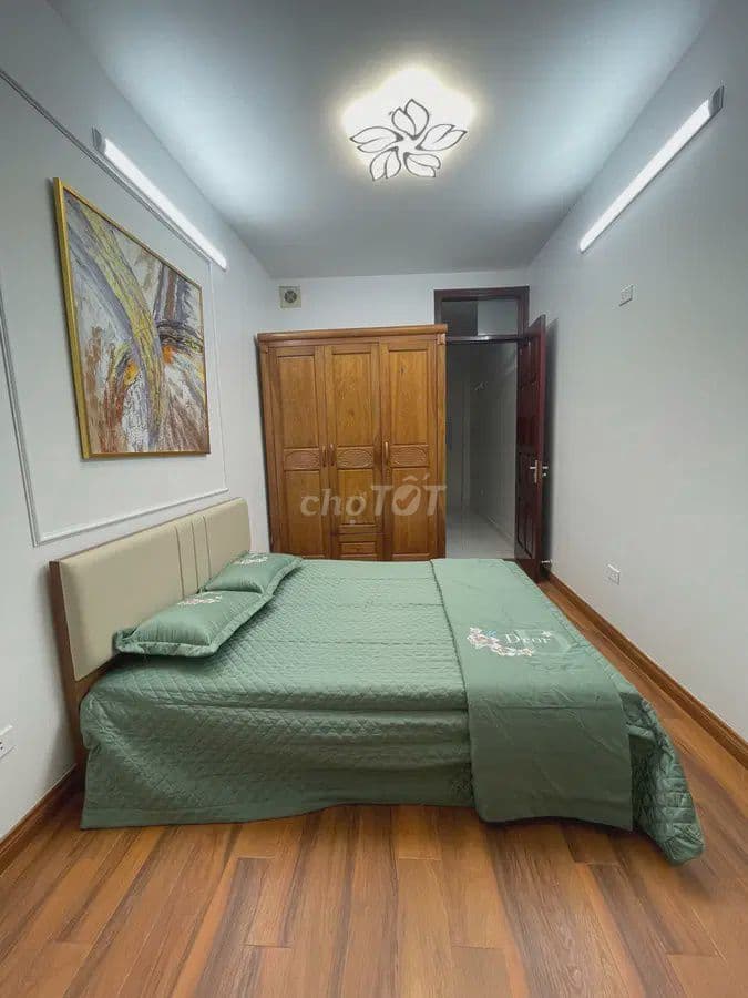 TÔI bán nhà HÀO NAM, 24M 3 tầng, trước nhà 2 xe tránh nhau,100m ra phố - Ảnh 2