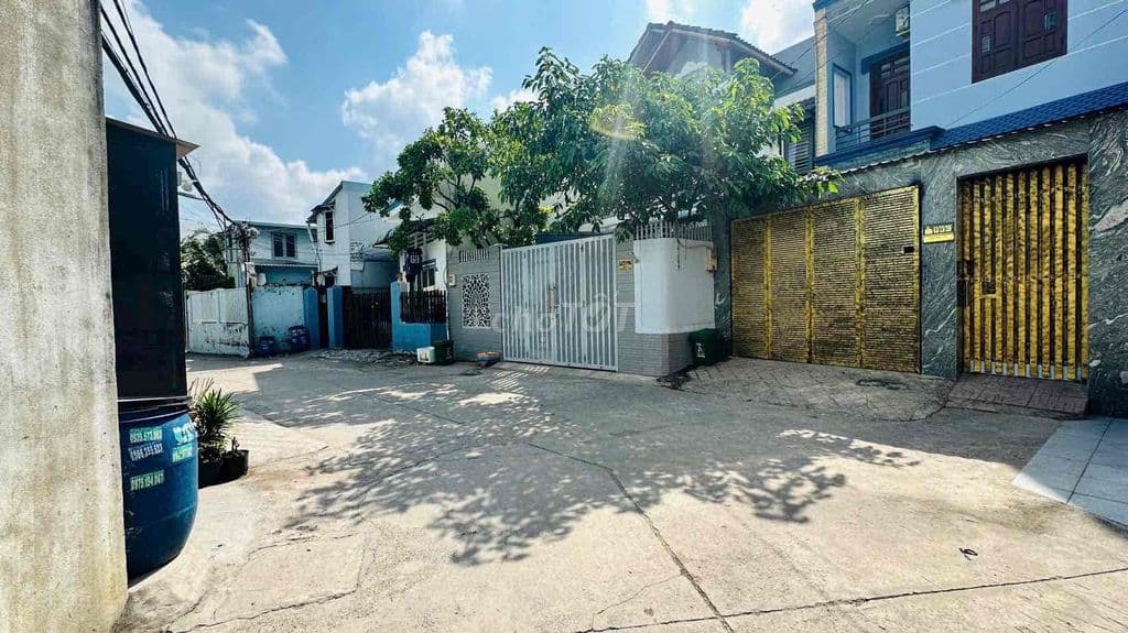 Bán nhà Đình Phong Phú • Hẻm XH • 3 Tầng • 91m2 • 4PN • Sổ hoàn công. - Ảnh 2