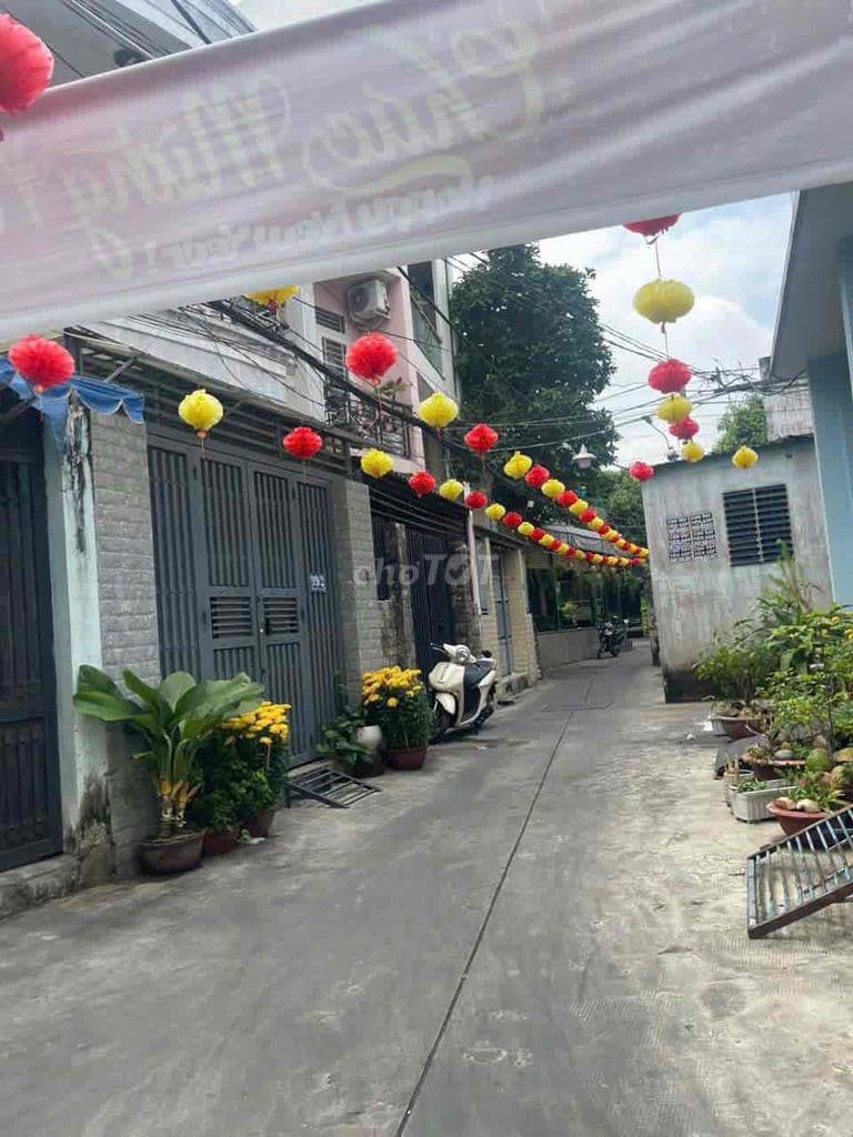 99/25 Dương Văn Dương, 4m x 18m, 1 trệt 2 lầu sân thượng, giá