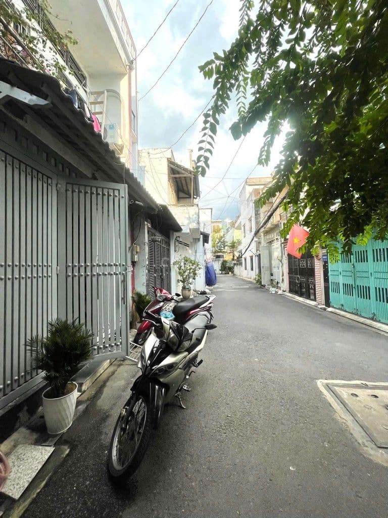 PHAN HUY ÍCH - TRƯỜNG CHINH - HXH 4M THÔNG - 2 TẦNG 2 PN - CHỈ 4TỶ...