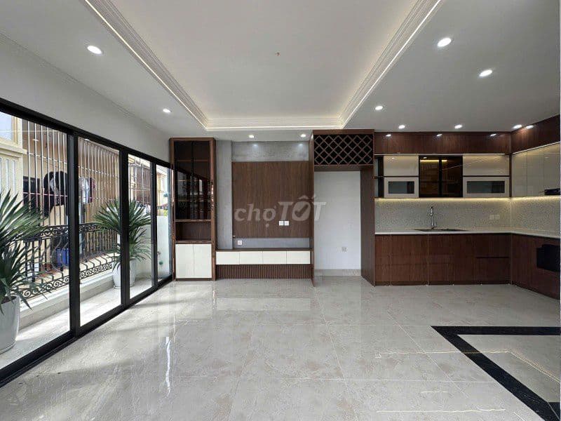 Chủ đổi BT , Bán gấp !!! . 42m2 x 5MT x 7T - ngõ thông , nông thoáng