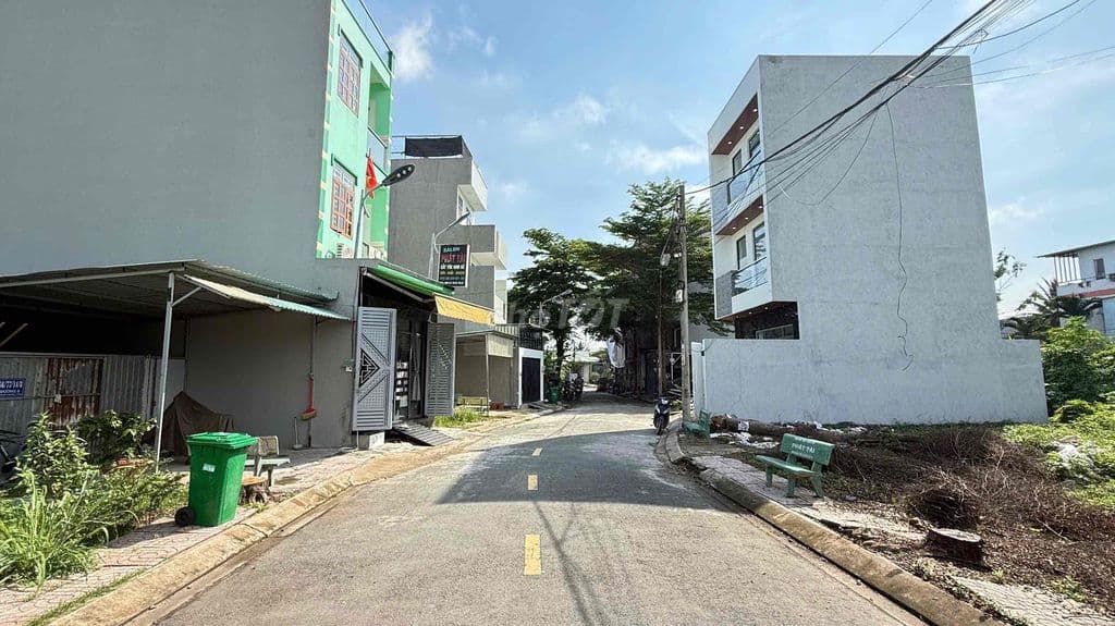 BÁN NỀN ĐẤT CẠNH CHỢ LONG PHƯỚC 2.77 TỶ/50M2 - Ảnh 3