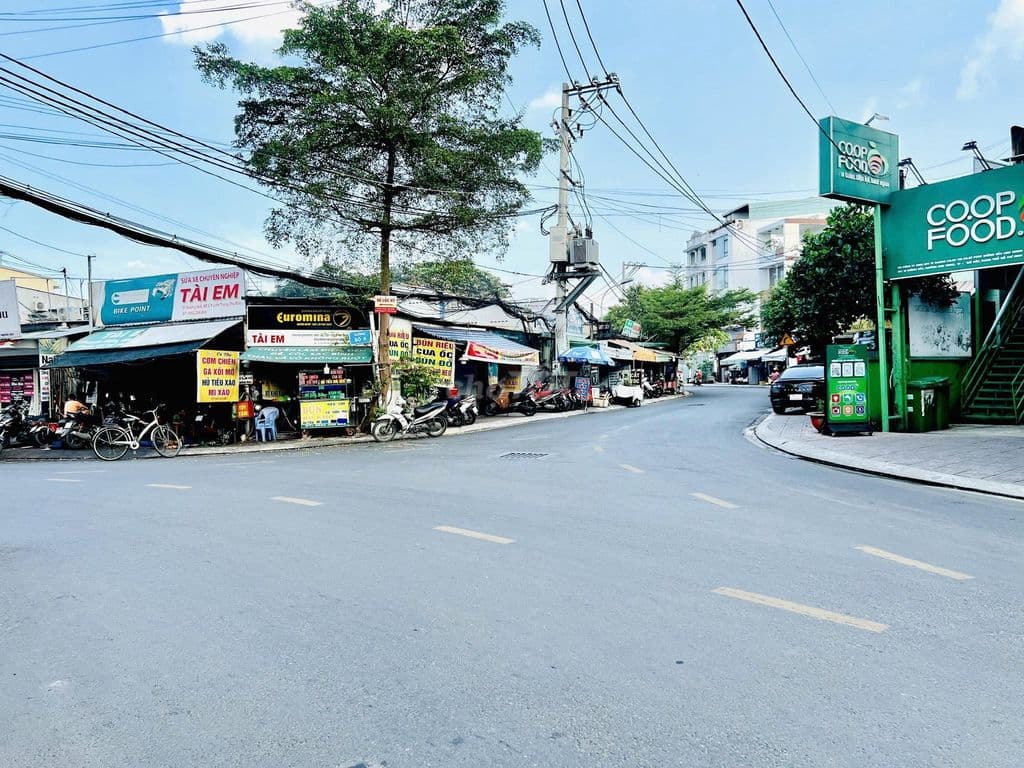 NHÀ C4 NGAY HOÀNG DIỆU 2_NGANG 6M_GẦN ĐH NGÂN HÀNG,SPKT_20M RA MẶTTIỀN