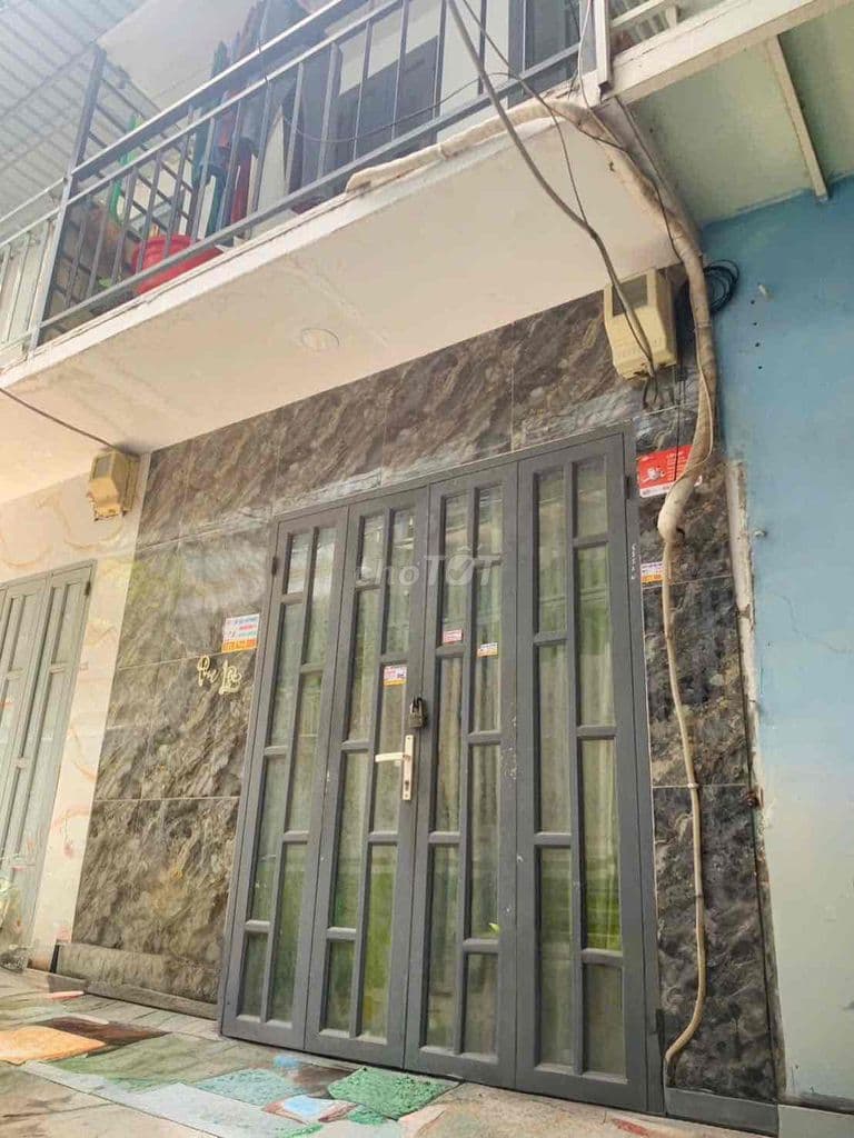 Tôi bán nhà 39 m2, 1 trệt. 1 lầu, Sát hẽm xe hơi, Mặt tiền hẽm. Quận 7