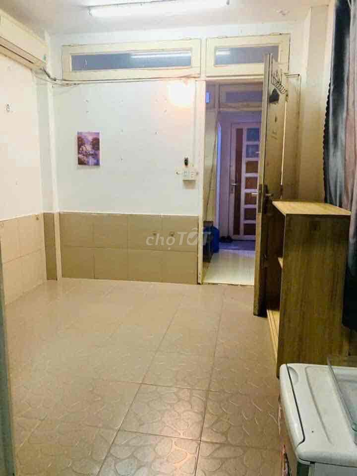 Nhà 5 tầng 9ph đang cho thuê TN 28tr/th, hẻm 40 Trần Quang Diệu Quận 3