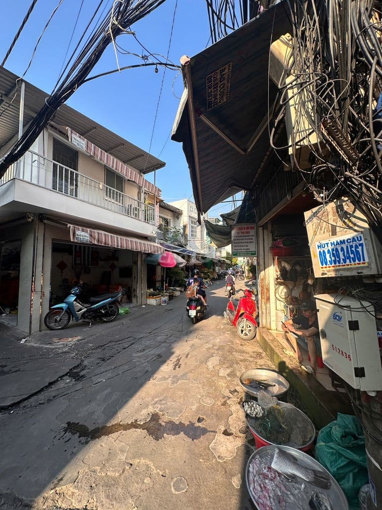 BÁN NHÀ TRỌ – HẺM 30 LÂM VĂN BỀN, P. TÂN KIỂNG, QUẬN 7 - Ảnh 2
