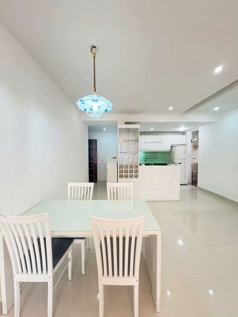 Cần bán căn hộ Sky Garden 3, Quận 7, 74m2, 2PN - Ảnh 2