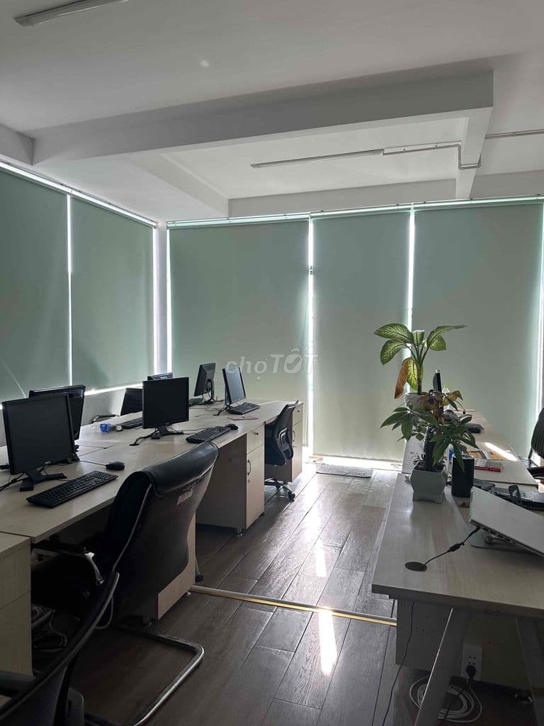 Mặt tiền Siêu VIP Lê Văn Việt