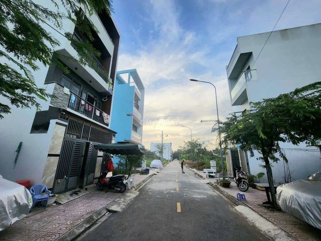 Bán đất thổ cư sổ hồng Riêng dt 4x13m thổ cư đủ đường 7m - Ảnh 2