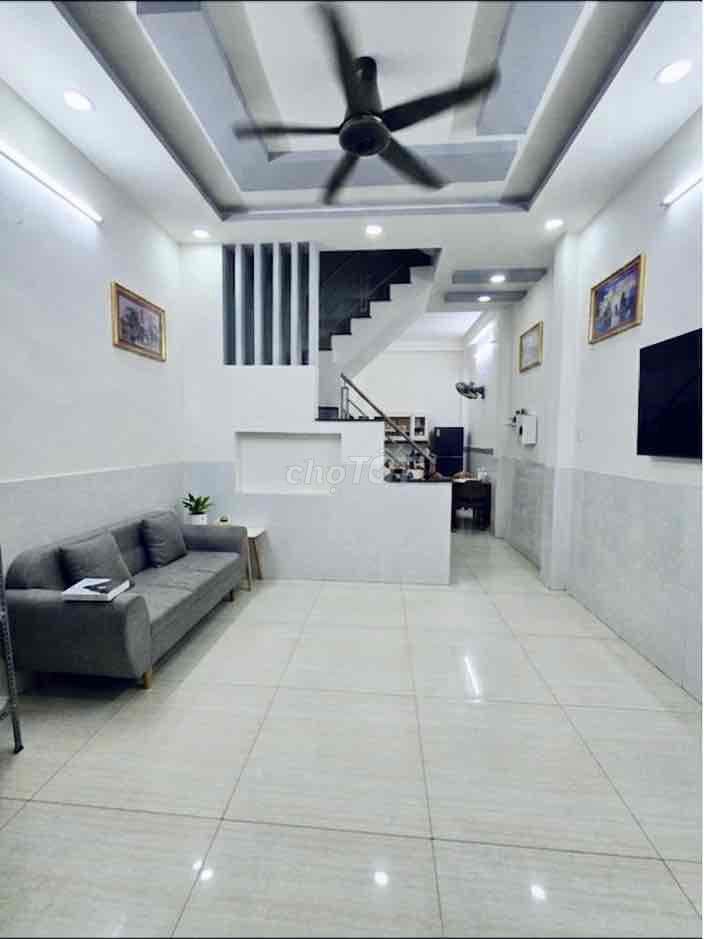 Nhà 4 Tầng kiên cố Tân Phú giá 5 tỷ