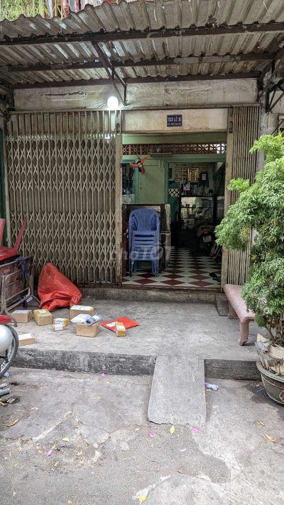 Nhà trệt Lô M chung cư Ngô Gia Tự - Ảnh 2