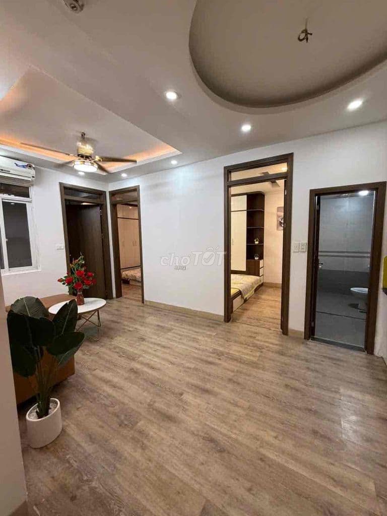 Bán CCMN Mặt Phố Vũ Tông Phan, Rất Rộng 2n2wc, 2 thang máy, full đồ - Ảnh 3