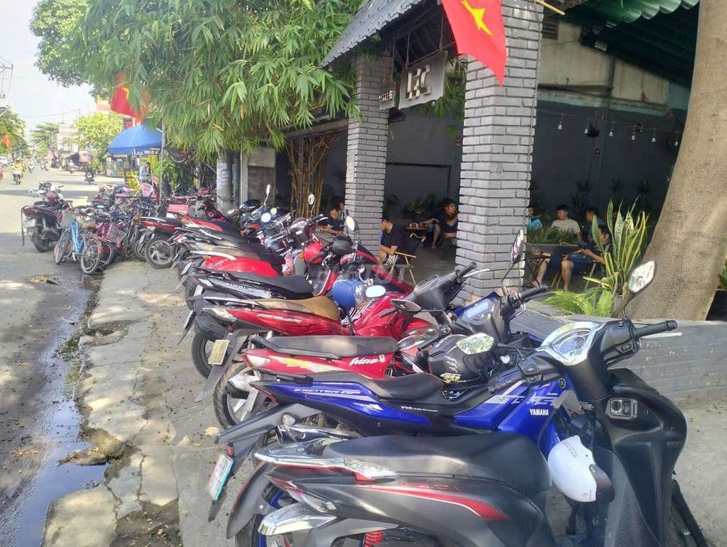 cần sang quán cafe