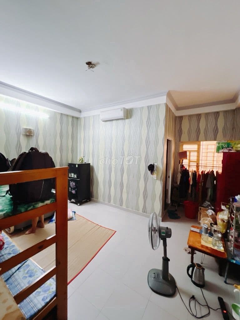 Hơn 5 tỷ-Nhà Q12, Ngang 5x15m,xây 5T, hẻm thông,đường rộng cách MT 30m - Ảnh 2
