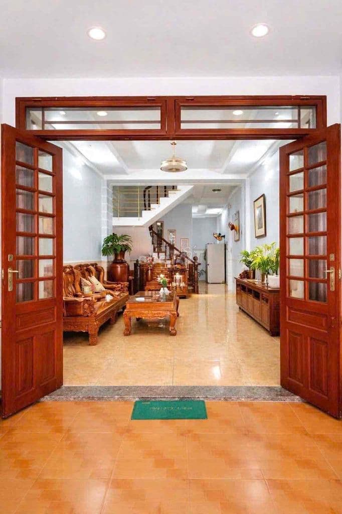 Diện Tích Khủng 83.5m2 4m x 26m Đúc 1 Trệt 2 Lầu ngay UBND TCH