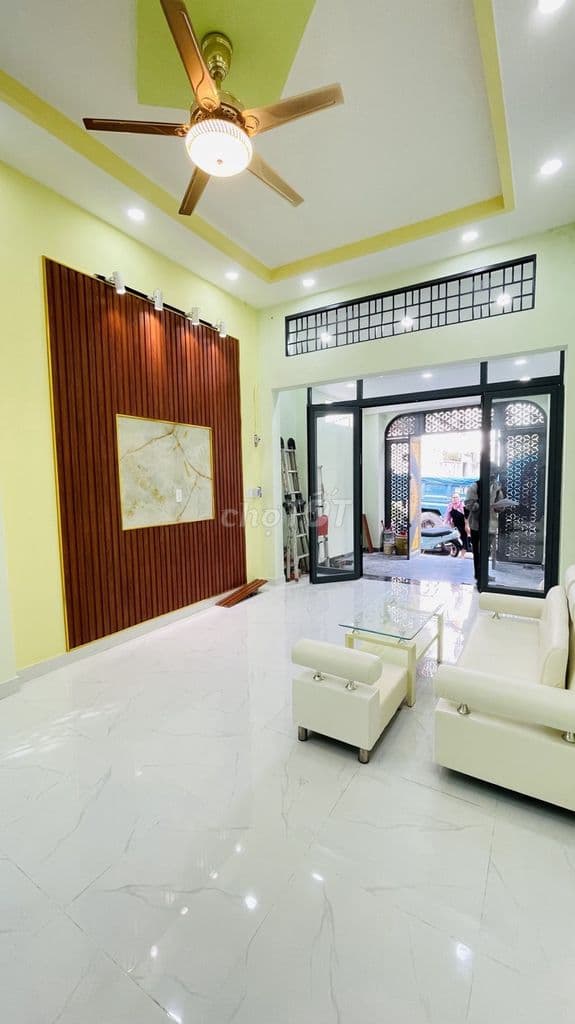 Bán nhà Tân Phú đường Trịnh Đình Trọng mặt tiền 4X20m 4PN kinh doanh