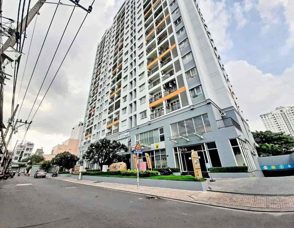 BÁN NHÀ 231M2 CHỦ VỪA Ở VỪA CHO THUÊ LUỸ BÁN BÍCH.