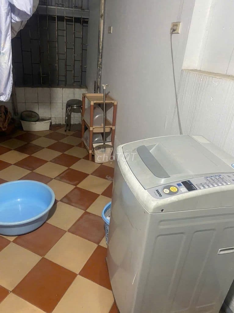 Cực hiếm nhỉnh 4 tỷ có nhà 25m2 x 5 tầng, phố Bạch Mai, Hai Bà Trưng.