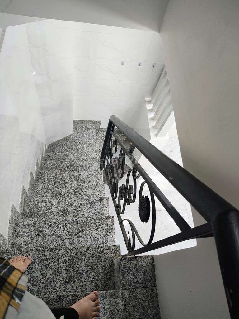 nhà nguyên căn sổ riêng.hoàn công đủ - Ảnh 3