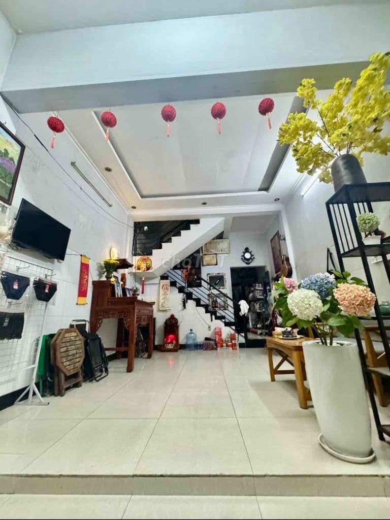 Bình Tân nhà 2 tầng DT 4x10m giá 4,9 tỷ