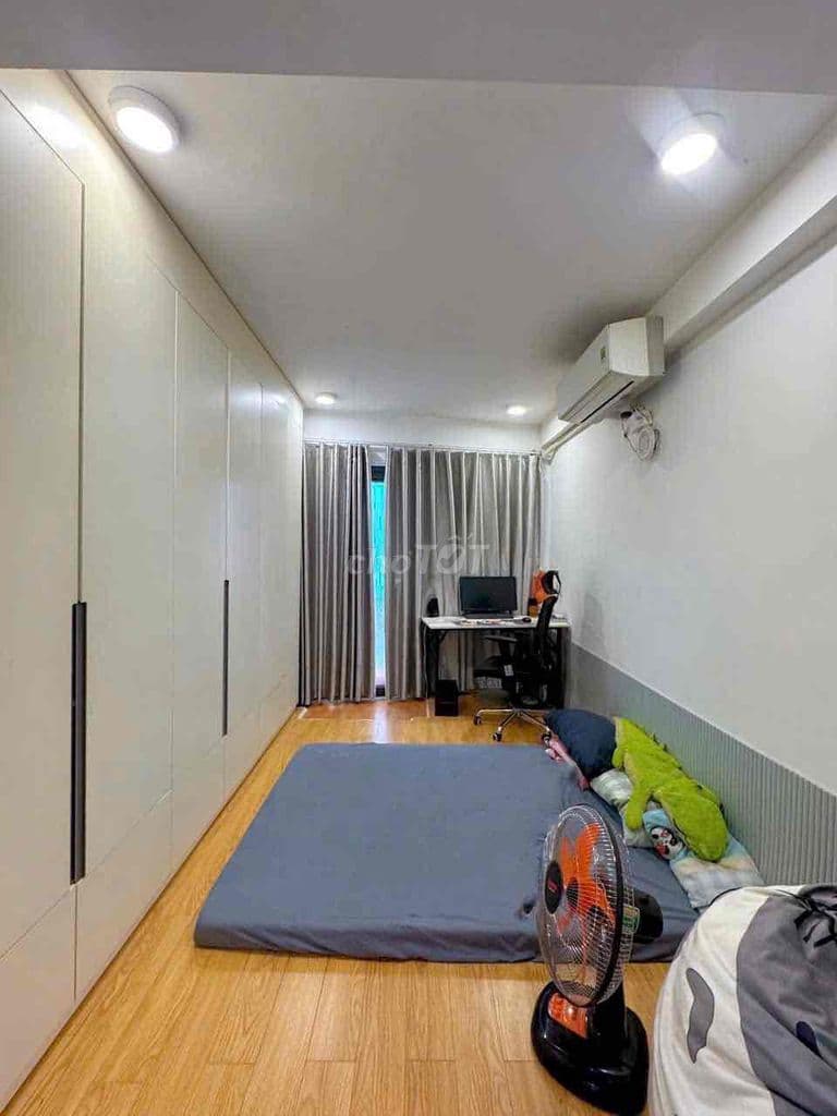 Phùng Văn Cung-4,390TL- 1 Trệt + Lửng + Lầu + Sân thượng