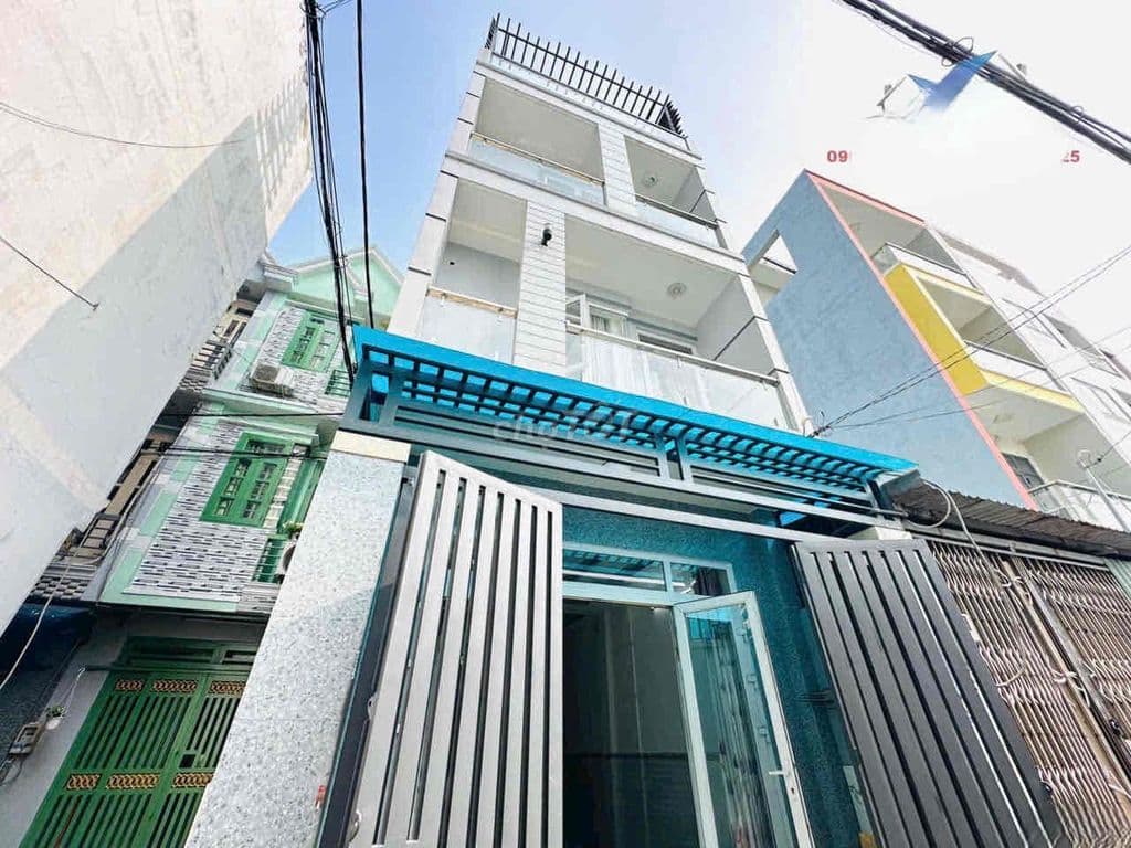 NHÀ PHỐ 3 MẶT TIỀN ĐƯỜNG LÊ VĂN KHƯƠNG ĐỐI DIỆN TRƯỜNG HỌC