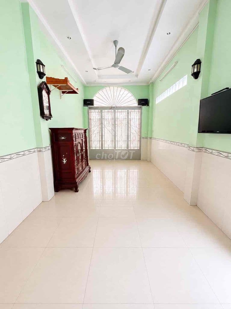 GẤP BÁN NHÀ 2 TẦNG -40M2 -5.5 TỶ-3PN - NGAY TÂN HẢI- CỘNG HOÀ - Ảnh 3