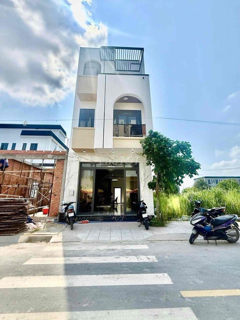 bán 1Trệt 2 Lầu Tân Liêm, Phong Phú, Bình Chánh 1Tỷ950triệu