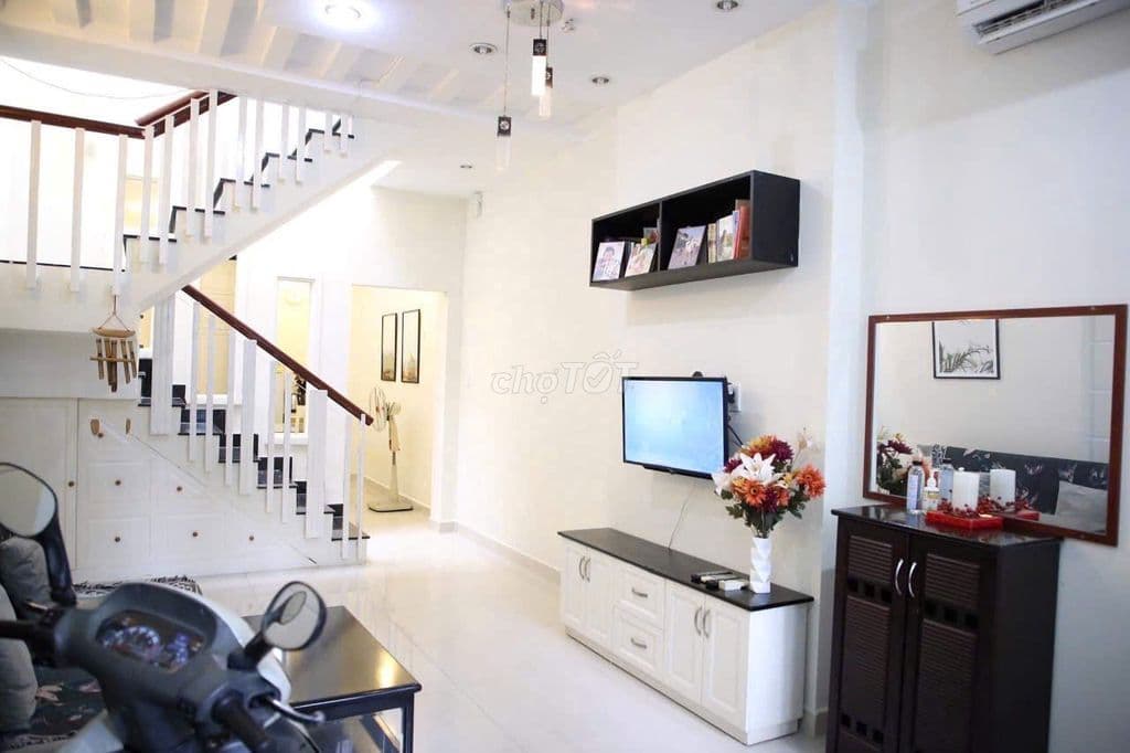 PHAN VĂN TRỊ – SÁT MẶT TIỀN – HẺM Ô TÔ THÔNG – 53M² – CHỈ 6.X TỶ