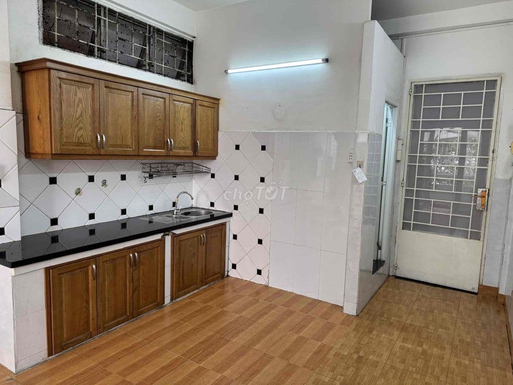 Cần bán căn hộ chung cư Lý Thường Kiệt - Ảnh 2